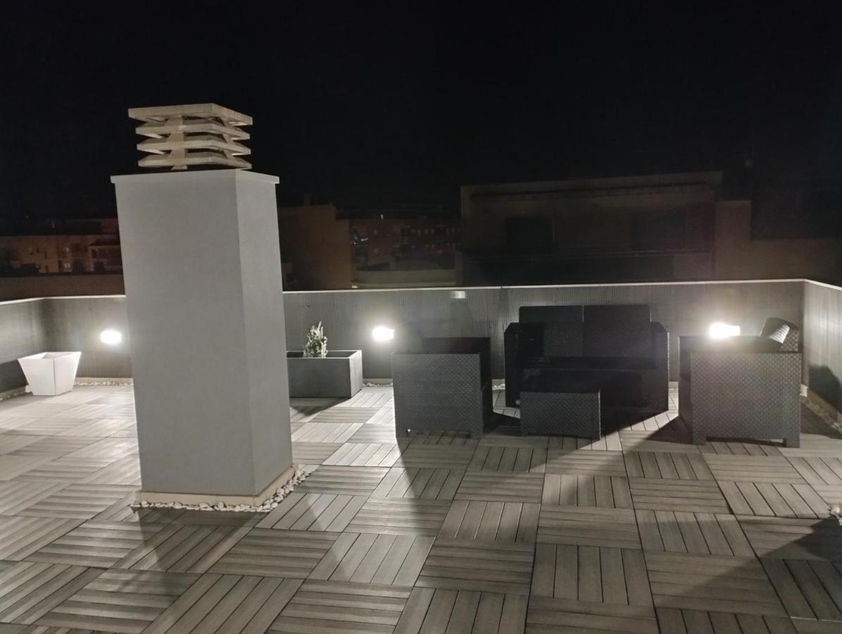 Atico Con Hidromasaje, Terraza Y Piscina En Ebrehogar Apartment
